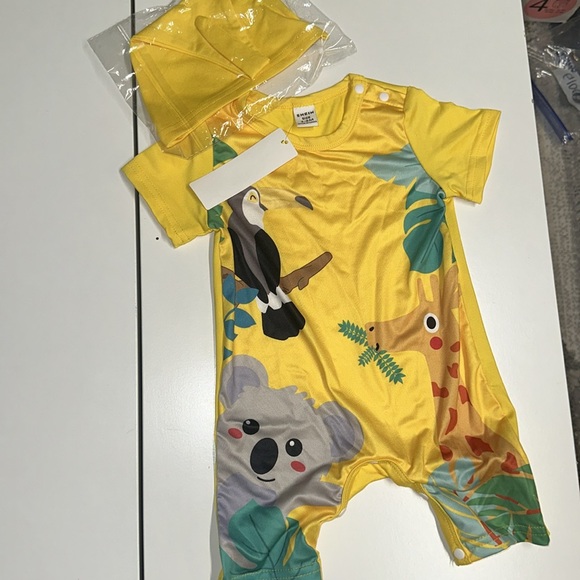 Baby boy summer bundle matching sets and summer hats - Picture 9 of 10